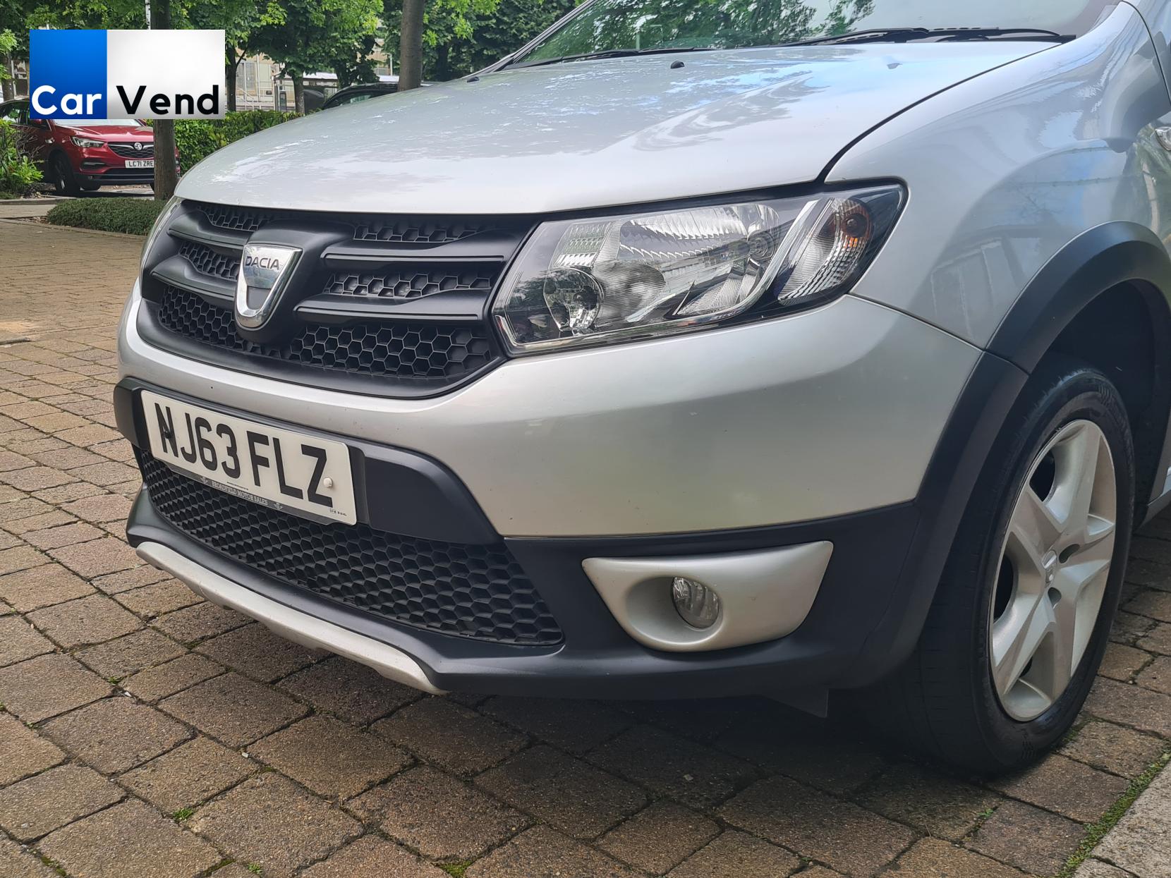 Dacia Sandero Stepway 0.9 TCe Ambiance Hatchback 5dr Petrol Manual Euro 5 (90 ps)