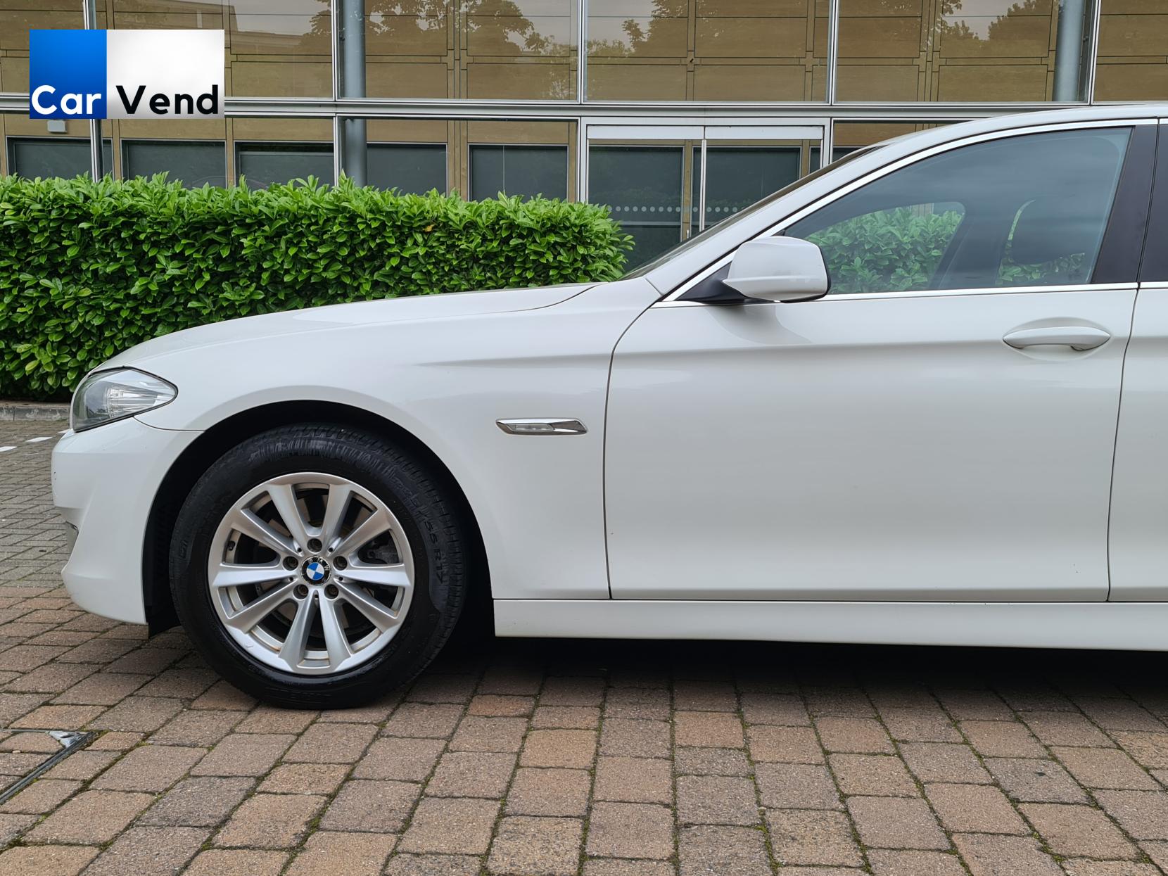 BMW 5 Series 2.0 520d SE Saloon 4dr Diesel Steptronic Euro 5 (184 ps)