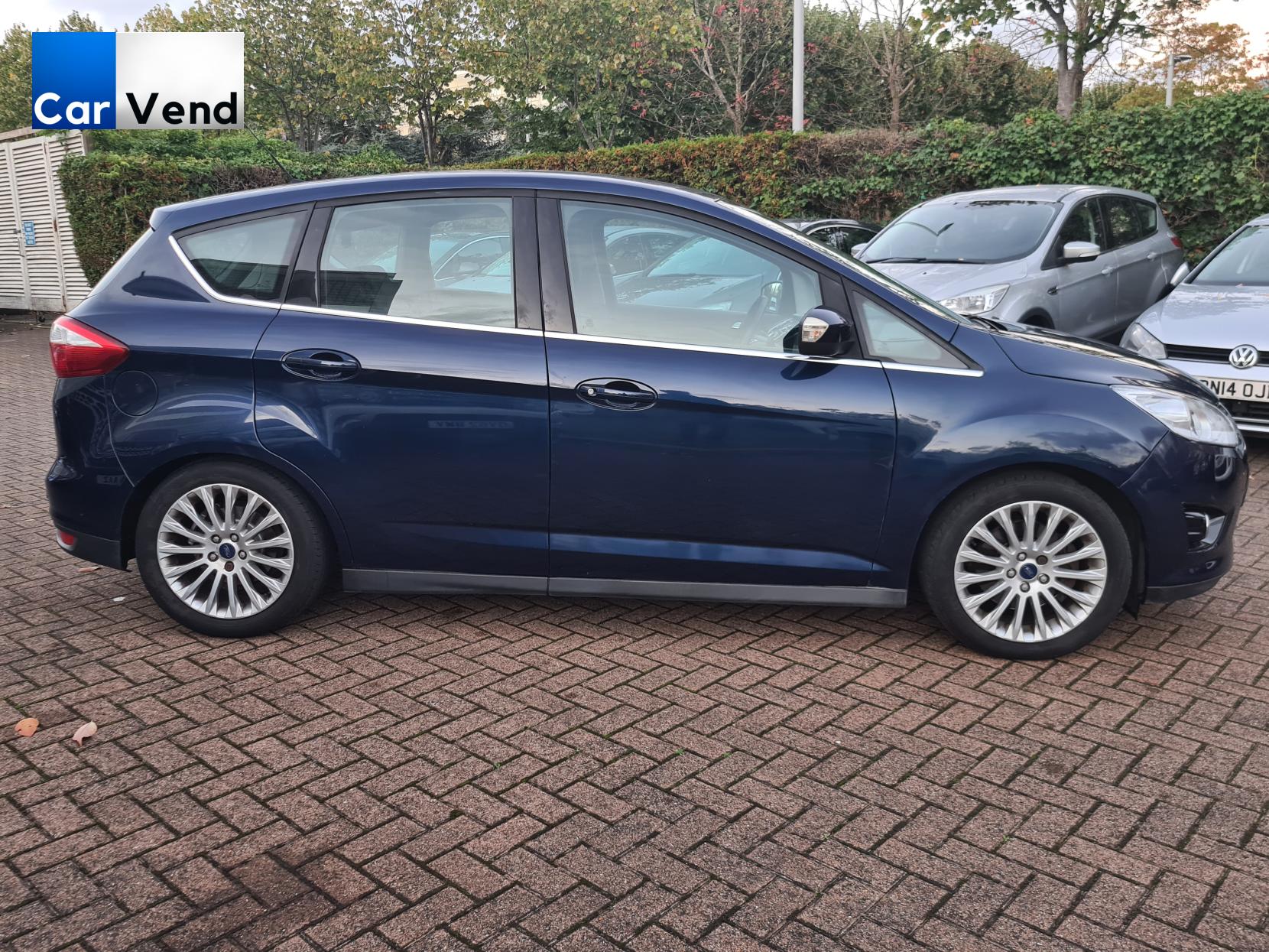 Ford C-Max 2.0 TDCi Titanium MPV 5dr Diesel Powershift Euro 5 (140 ps)