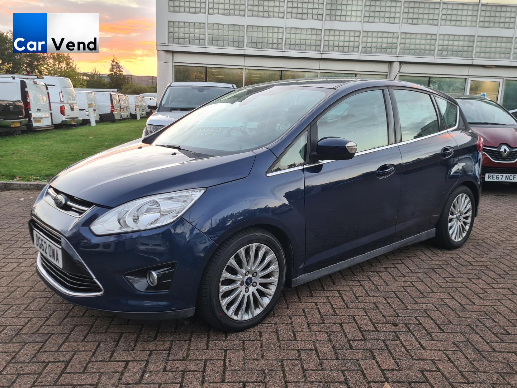 Ford C-Max 2.0 TDCi Titanium MPV 5dr Diesel Powershift Euro 5 (140 ps)