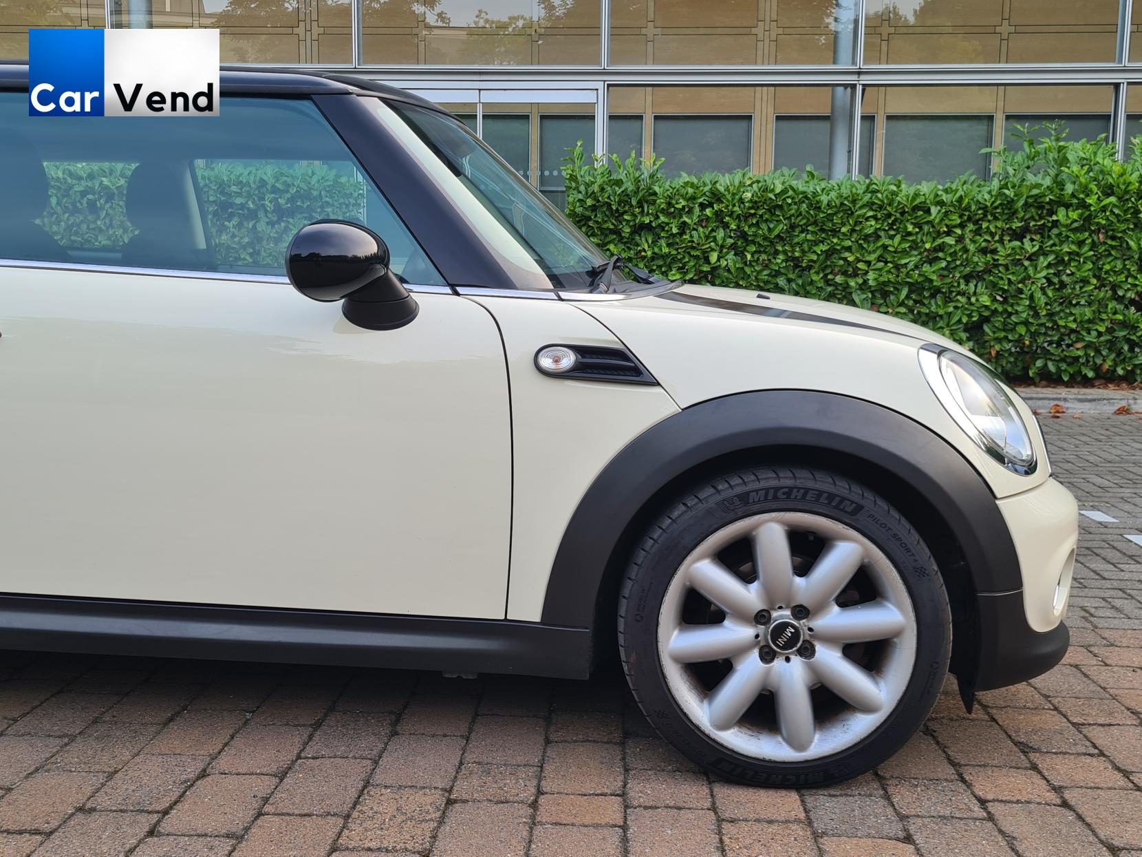 MINI Hatch 1.6 Cooper Hatchback 3dr Petrol Manual Euro 5 (s/s) (122 ps)