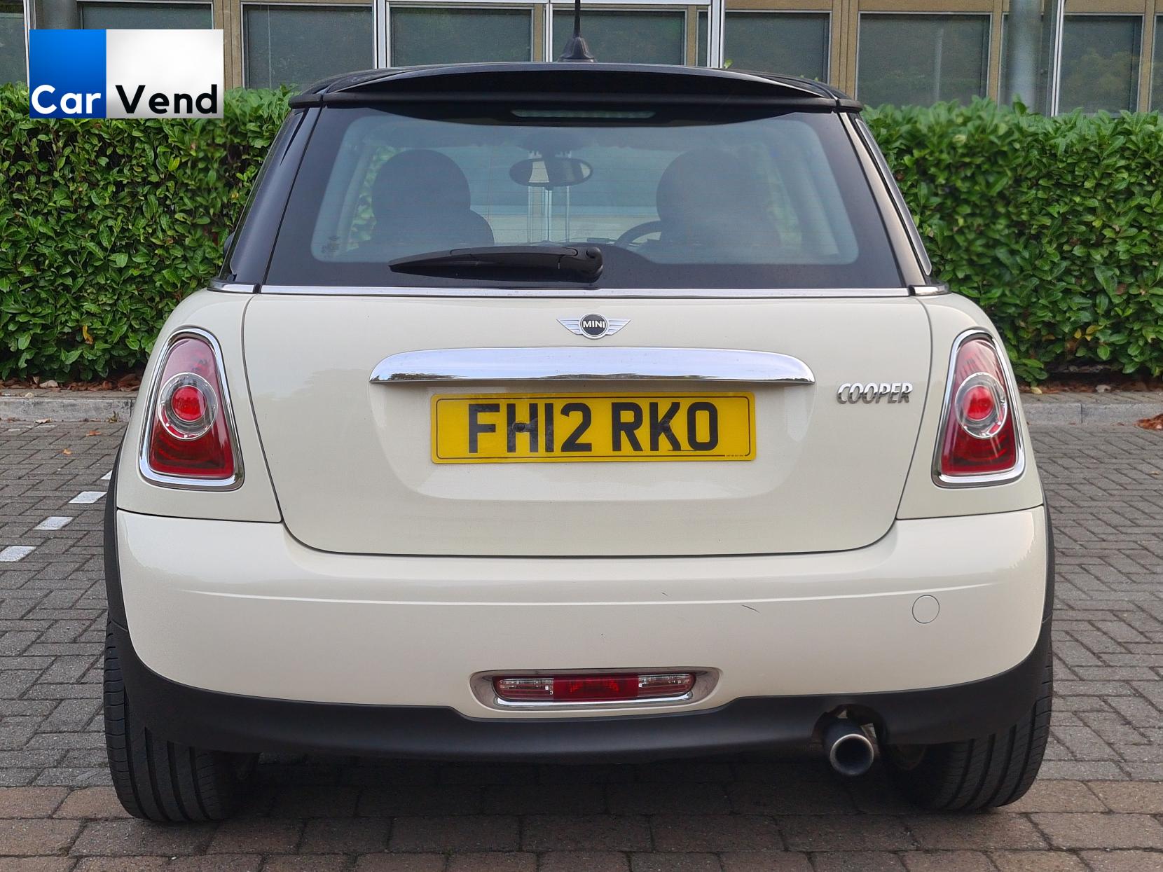 MINI Hatch 1.6 Cooper Hatchback 3dr Petrol Manual Euro 5 (s/s) (122 ps)