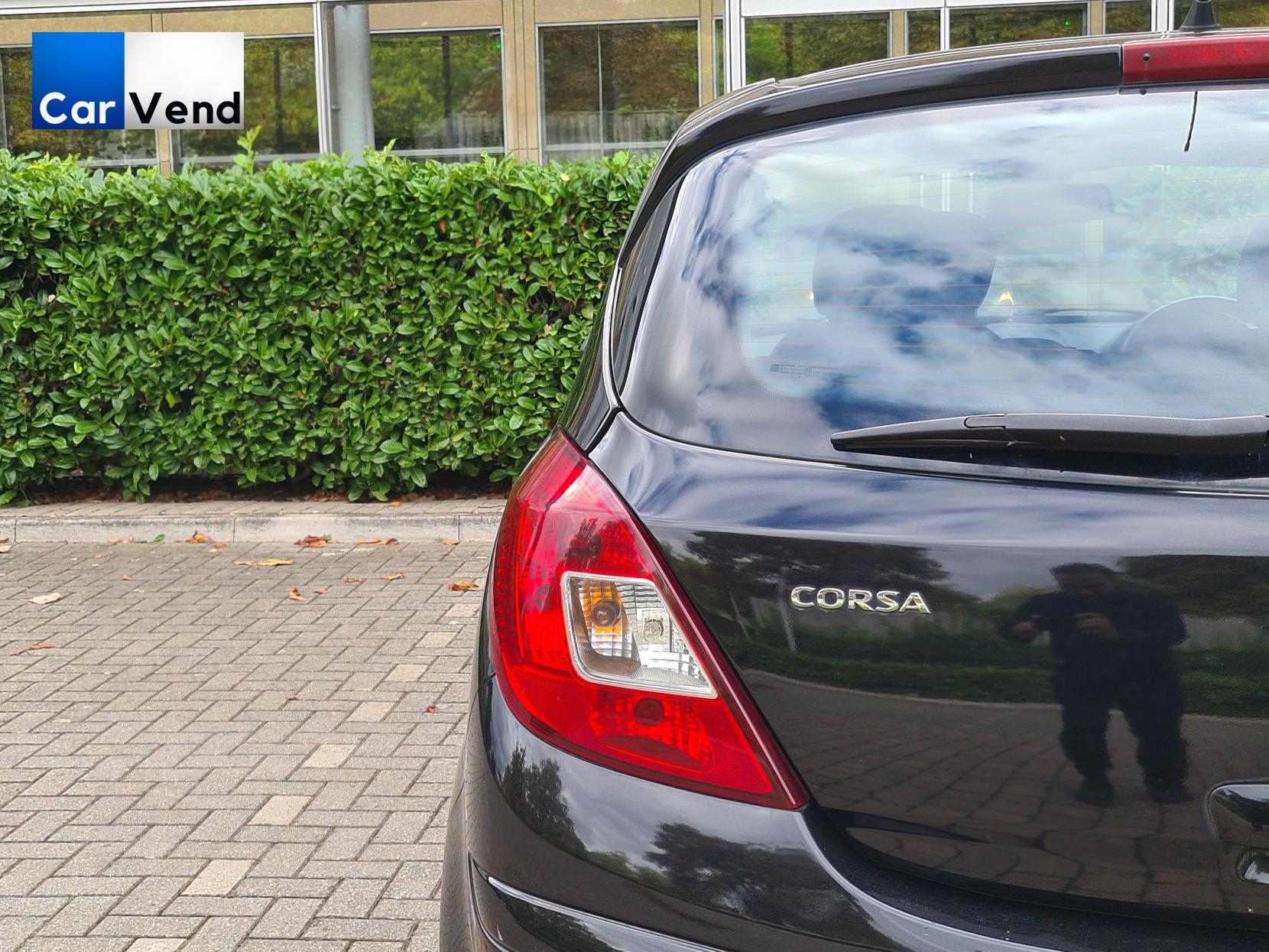Vauxhall Corsa 1.4 16V SE Hatchback 5dr Petrol Manual Wide Ratio Euro 5 (100 ps)