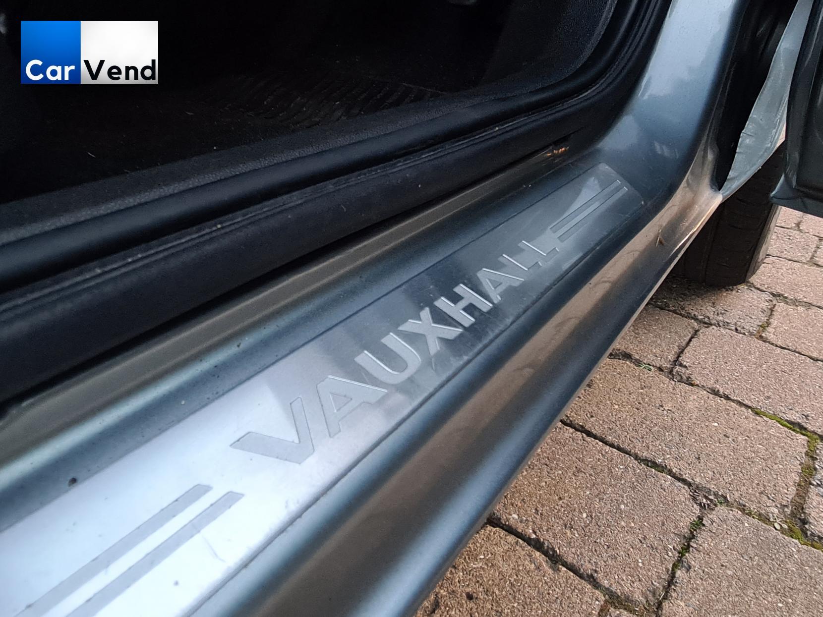 Vauxhall Corsa 1.4 16V SE Hatchback 5dr Petrol Auto Euro 5 (100 ps)