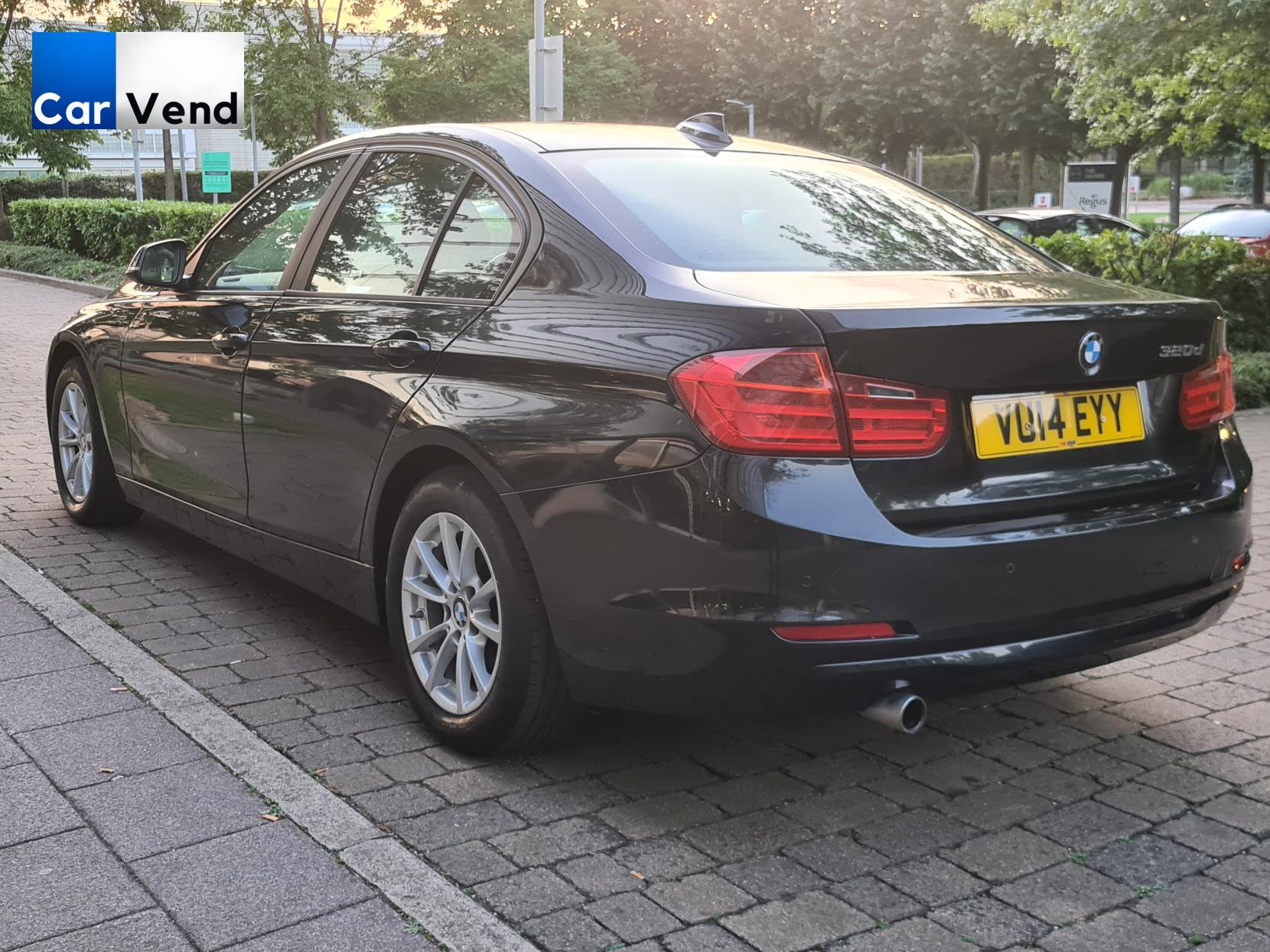 BMW 3 Series 2.0 320d ED EfficientDynamics Business Saloon 4dr Diesel Manual Euro 5 (s/s) (163 ps)