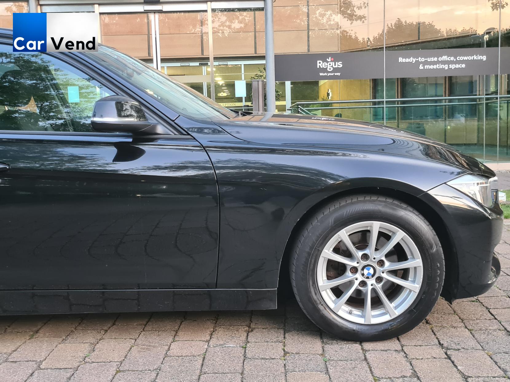 BMW 3 Series 2.0 320d ED EfficientDynamics Business Saloon 4dr Diesel Manual Euro 5 (s/s) (163 ps)