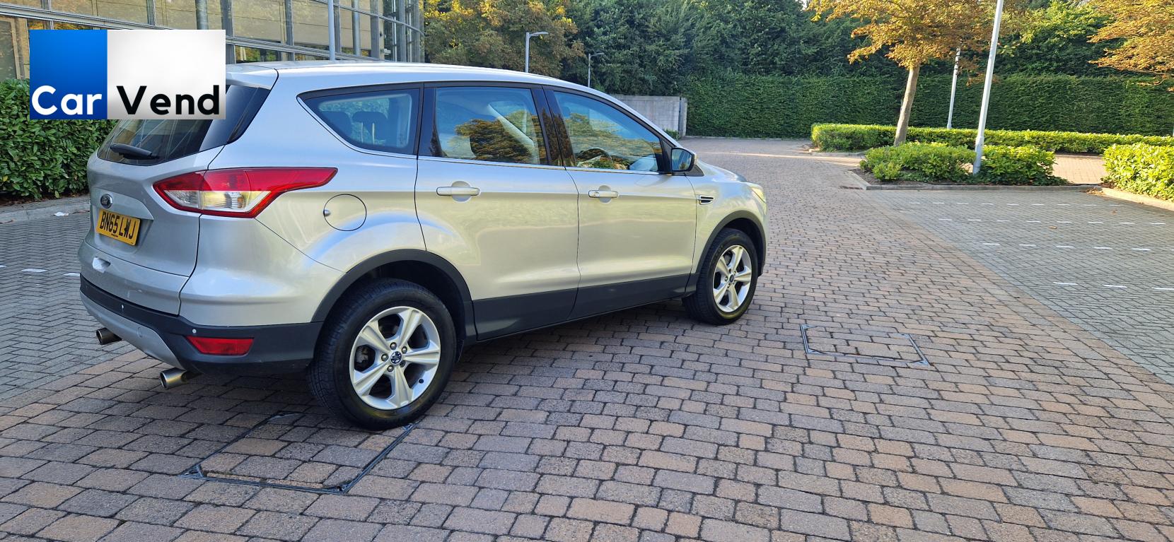 Ford Kuga 2.0 TDCi Zetec SUV 5dr Diesel Manual 2WD Euro 6 (s/s) (150 ps)