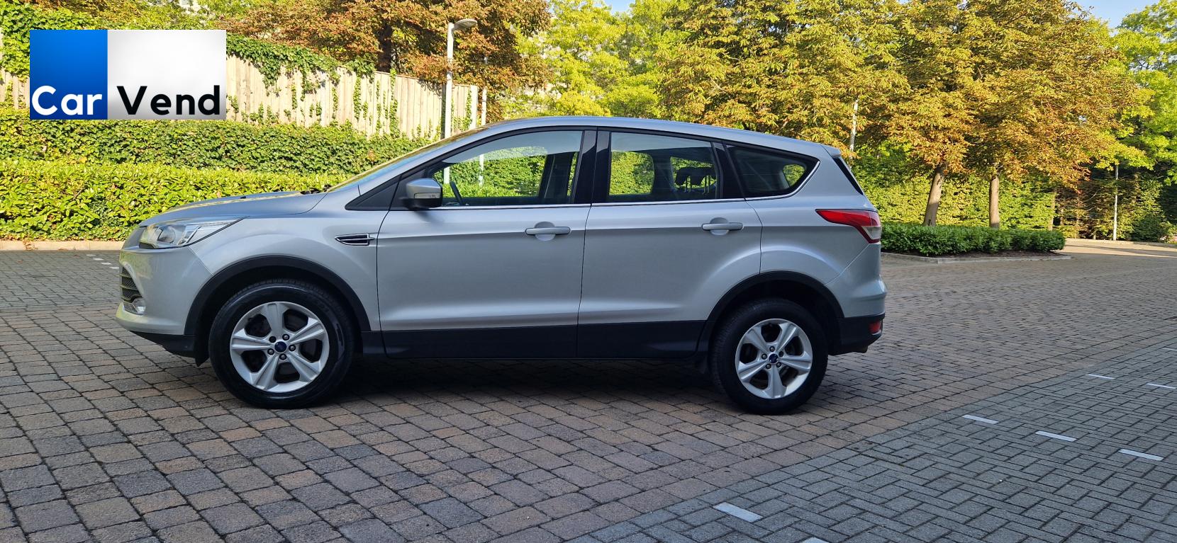 Ford Kuga 2.0 TDCi Zetec SUV 5dr Diesel Manual 2WD Euro 6 (s/s) (150 ps)