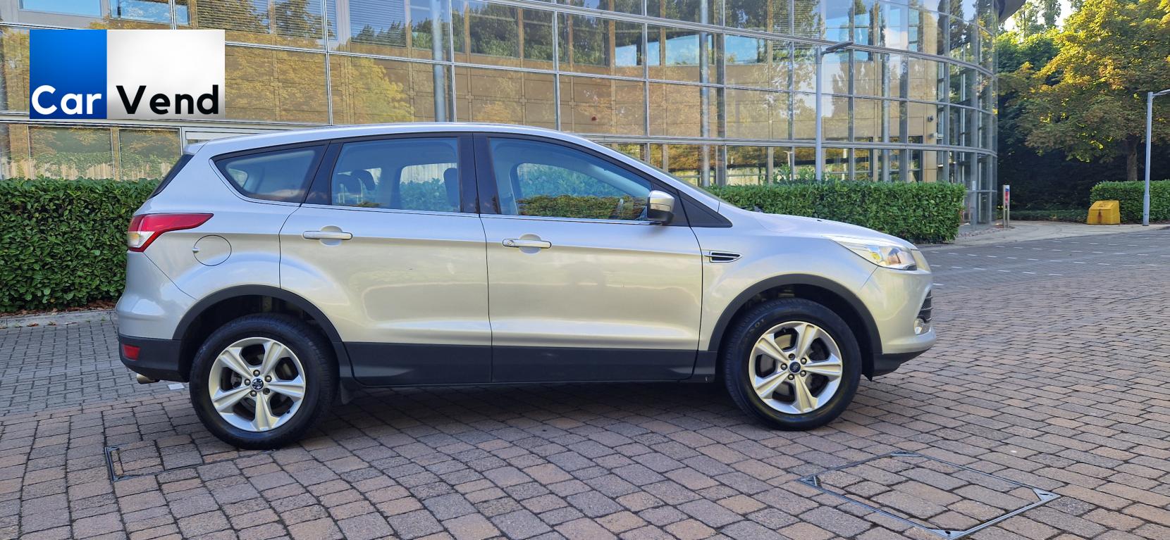 Ford Kuga 2.0 TDCi Zetec SUV 5dr Diesel Manual 2WD Euro 6 (s/s) (150 ps)