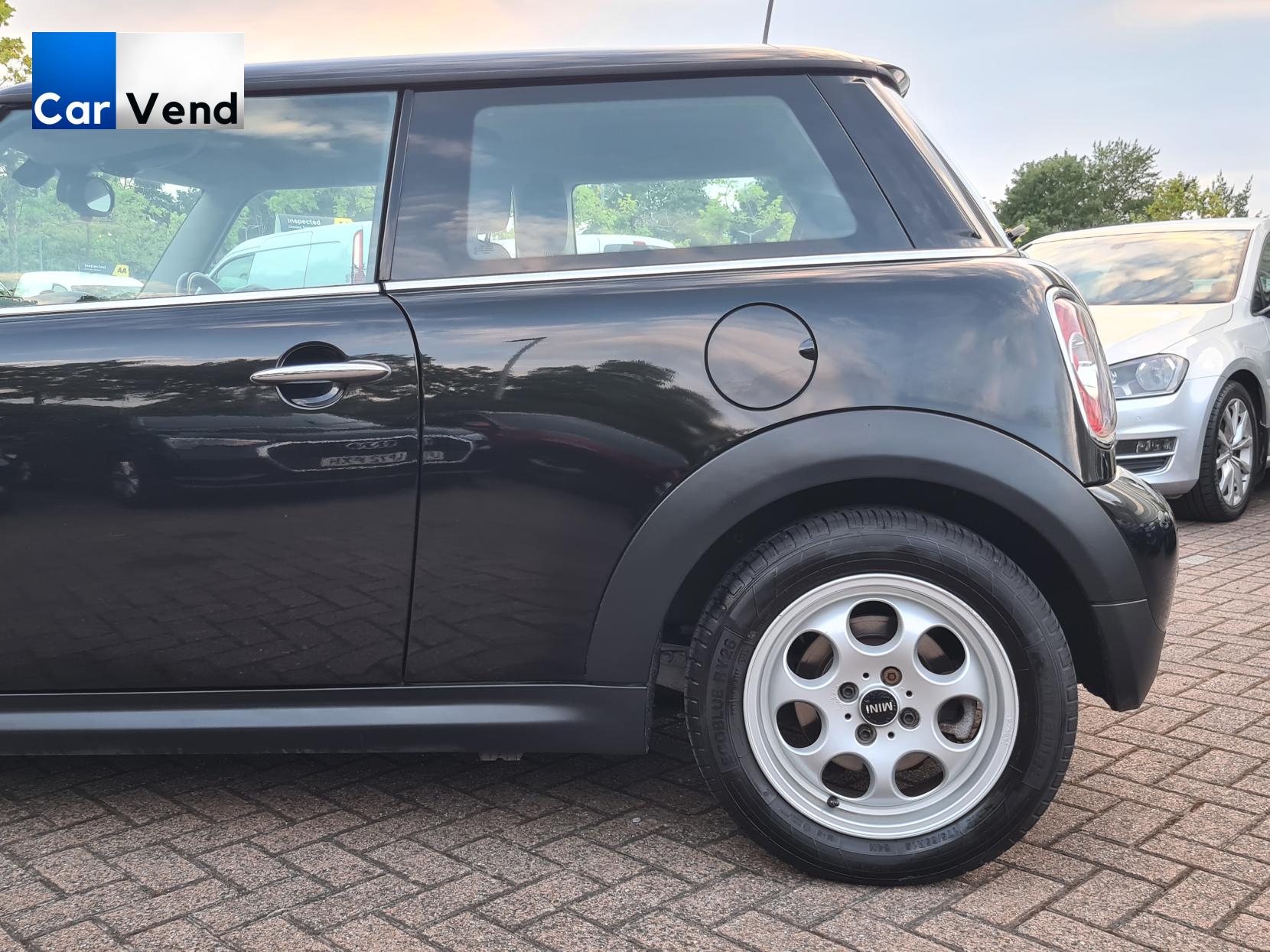 MINI Hatch 1.6 One Hatchback 3dr Petrol Manual Euro 5 (98 ps)