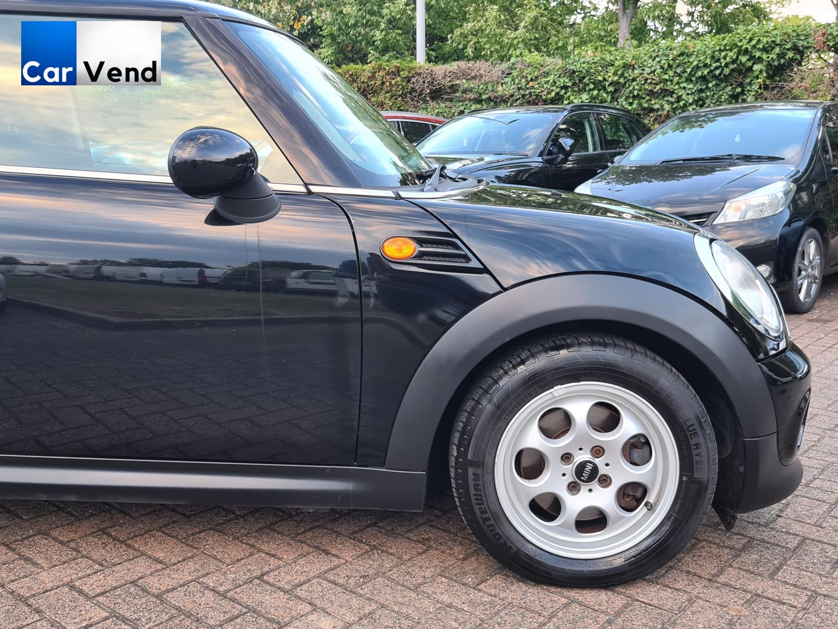 MINI Hatch 1.6 One Hatchback 3dr Petrol Manual Euro 5 (98 ps)