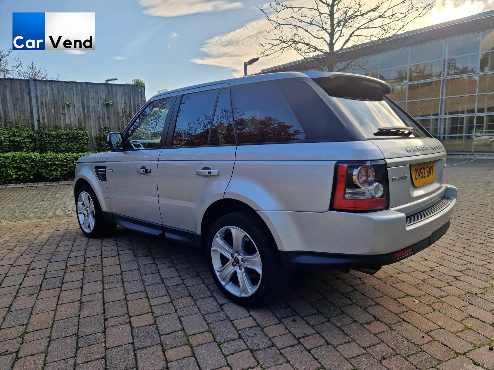 Land Rover Range Rover Sport 3.0 SD V6 HSE Luxury SUV 5dr Diesel Auto 4WD Euro 5 (255 bhp)