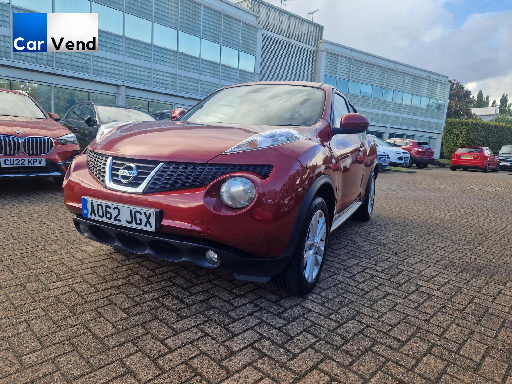 Nissan Juke 1.6 Tekna SUV 5dr Petrol CVT Euro 5 (117 ps)