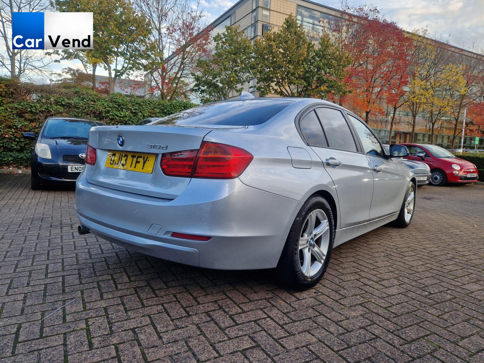 BMW 3 Series 2.0 318d SE Saloon 4dr Diesel Auto Euro 5 (s/s) (143 ps)