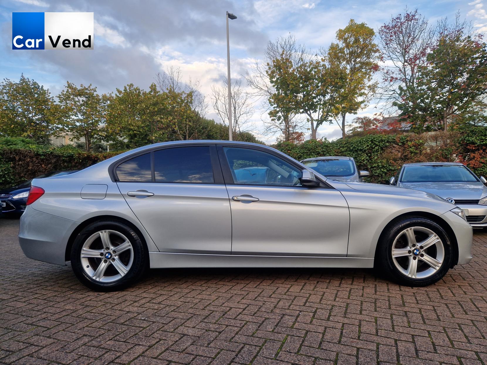 BMW 3 Series 2.0 318d SE Saloon 4dr Diesel Auto Euro 5 (s/s) (143 ps)