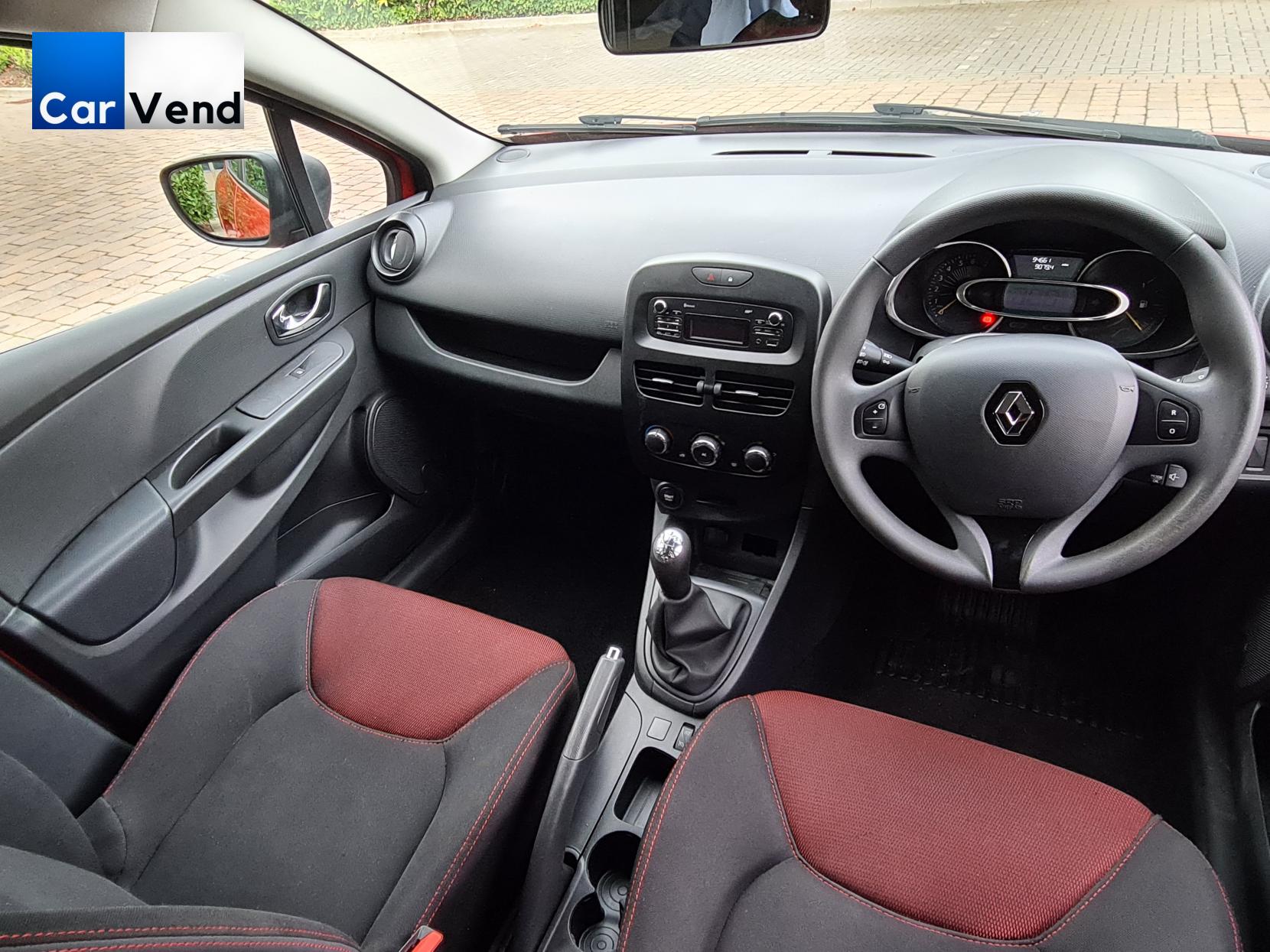 Renault Clio 1.2 16V Expression + Hatchback 5dr Petrol Manual Euro 5 (75 ps)