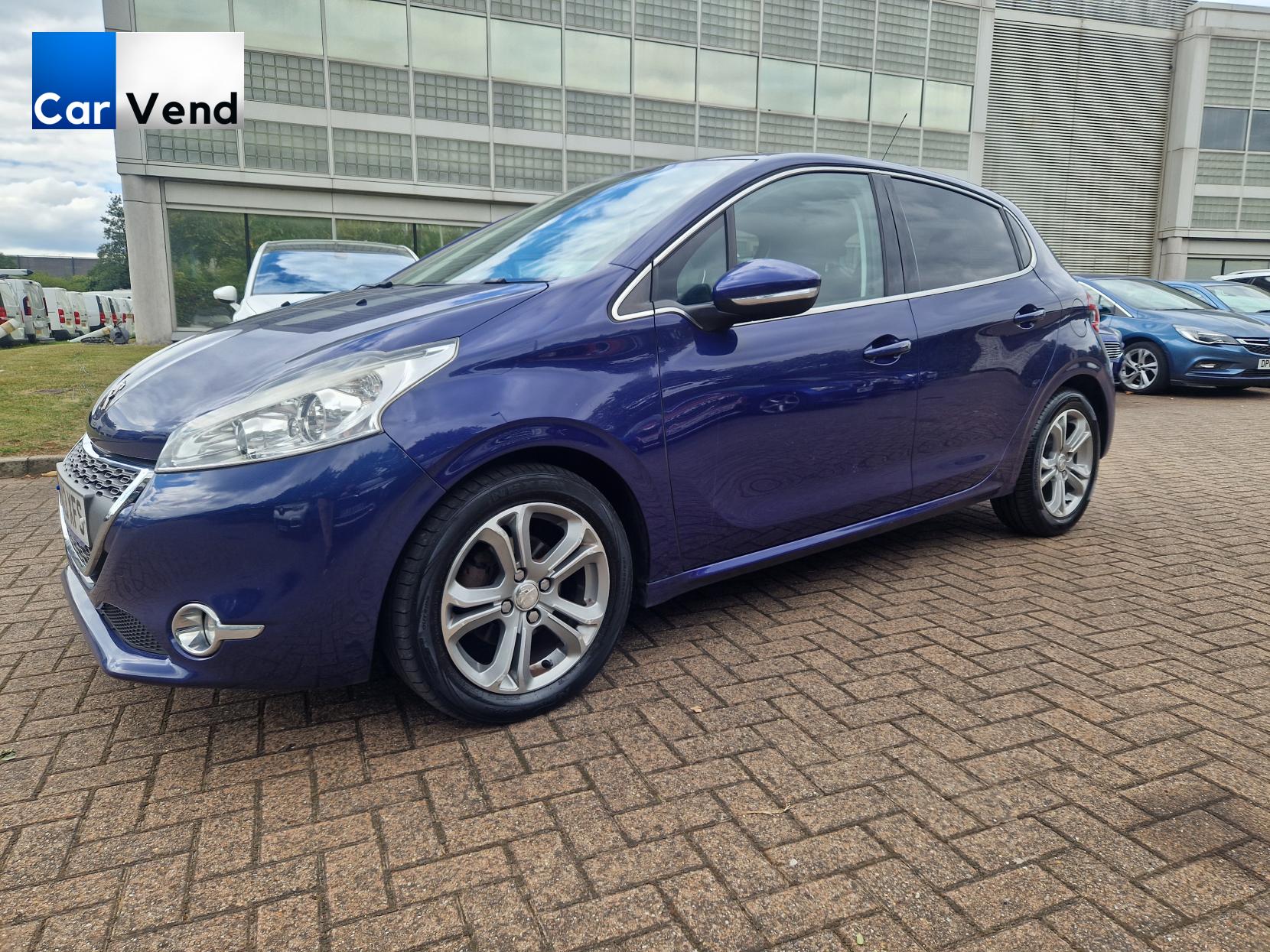 Peugeot 208 1.2 VTi Allure Hatchback 5dr Petrol Manual Euro 5 (82 ps)